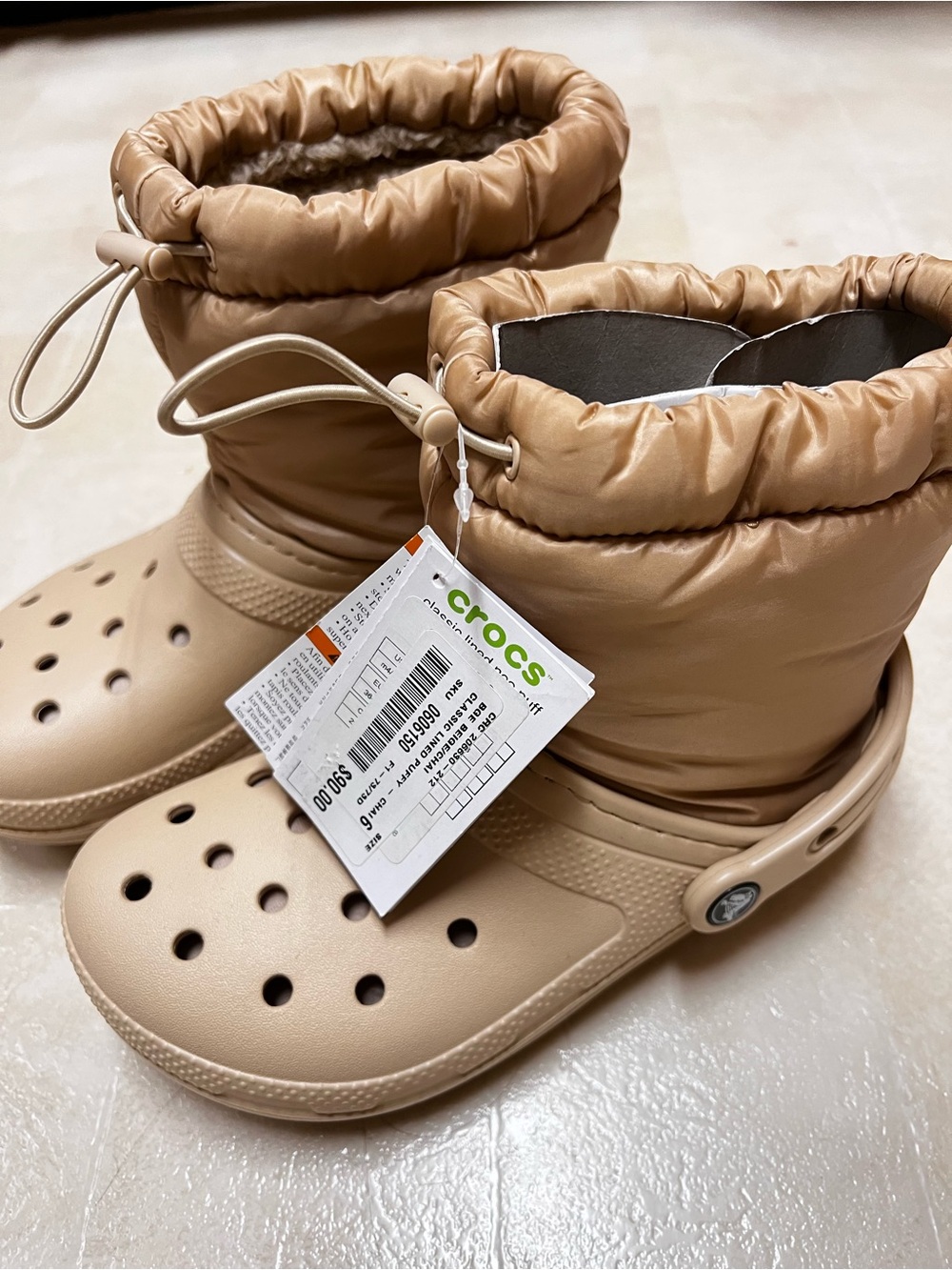 CROCS classic lined Puff Boot Clogs with Drawstring Cuff